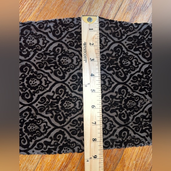 Mitchie’s Matchings scarf brown velvet textured real animal fur Pom pom vintage - Picture 7 of 7